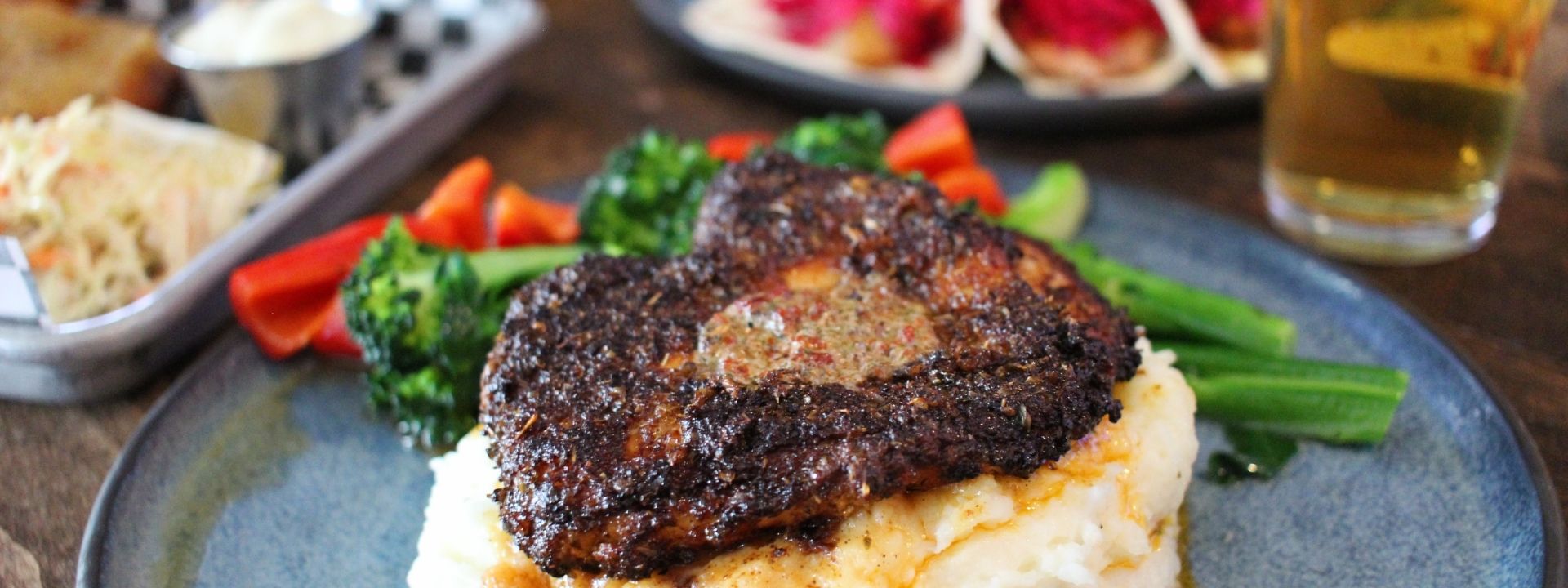 Jamesons - 17th Ave - Food & Drink Slider (12)