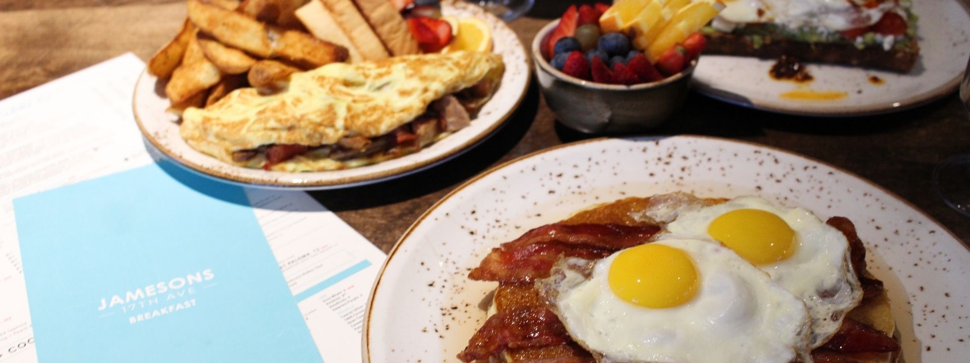 Jamesons - 17th Ave - Food & Drink Slider (6)